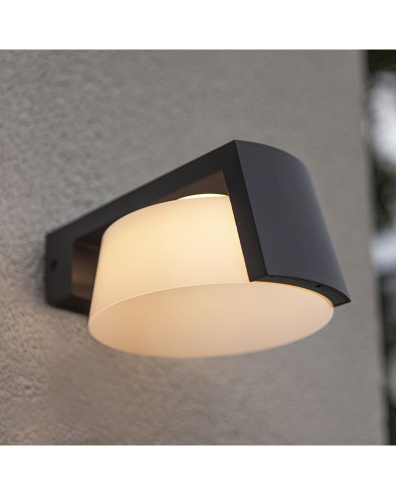 11 lámparas de exterior sin cables para iluminar ambientes en el